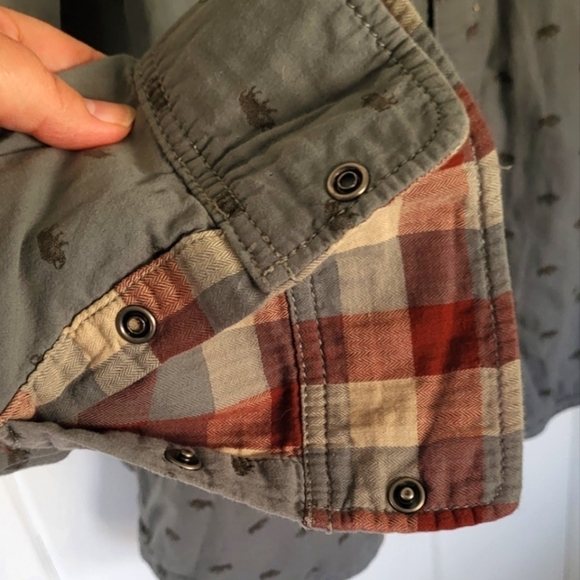 Jeremiah Brodie Reversible Soft Cotton Button Down Shirt - Picture 8 of 14